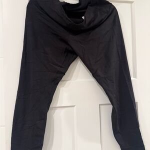 Lululemon Athletica Black Leggings for Versatile Comfort